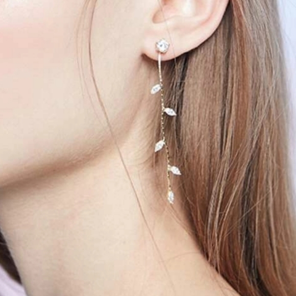 *Dawn* Leaf Rhinestone earrings - Picture 3 of 6